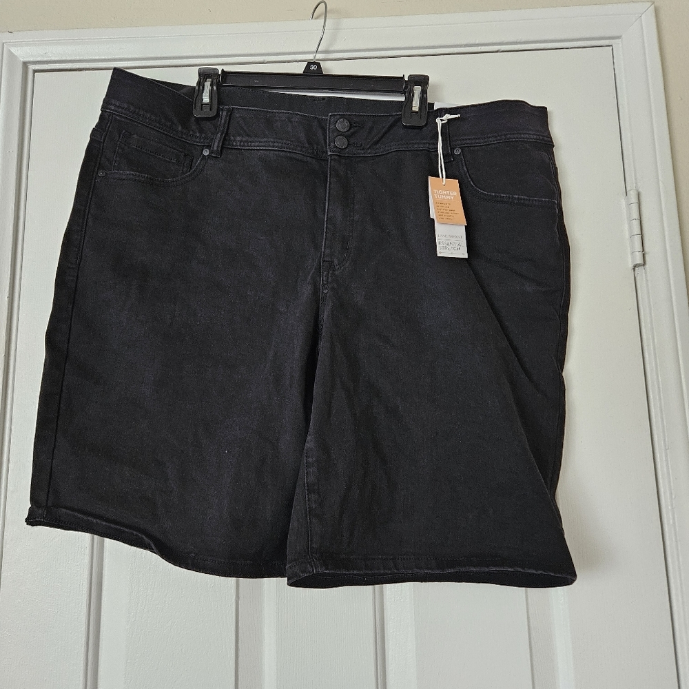 Lane Bryant Tummy Control Stretch Jean Shorts Size 24 NWT